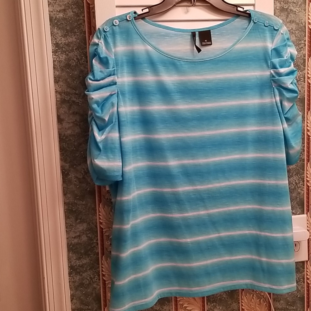 New York and Company  Top